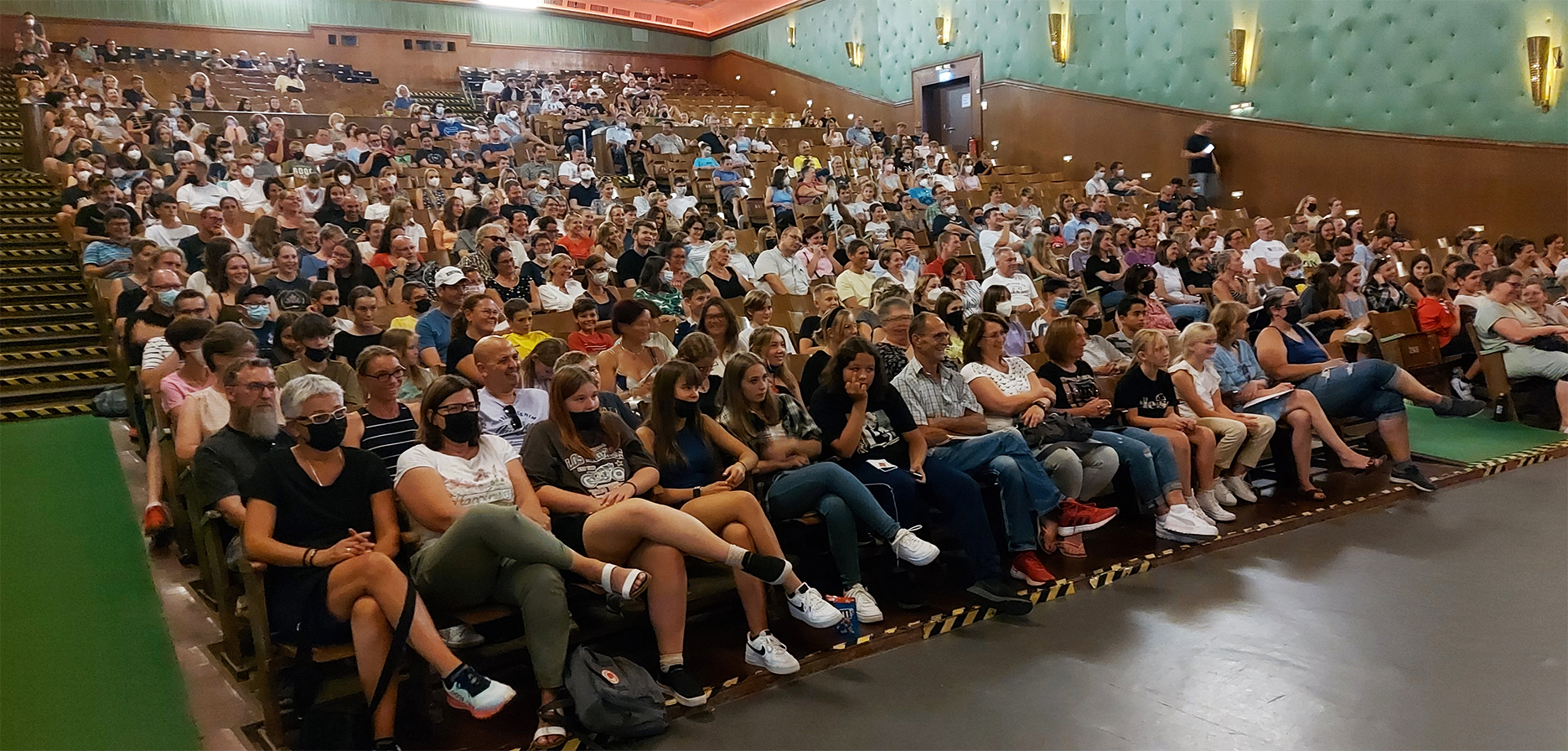 Vorbereitung für 100 Jahre HJK und die ganze Schule fährt nach Rom